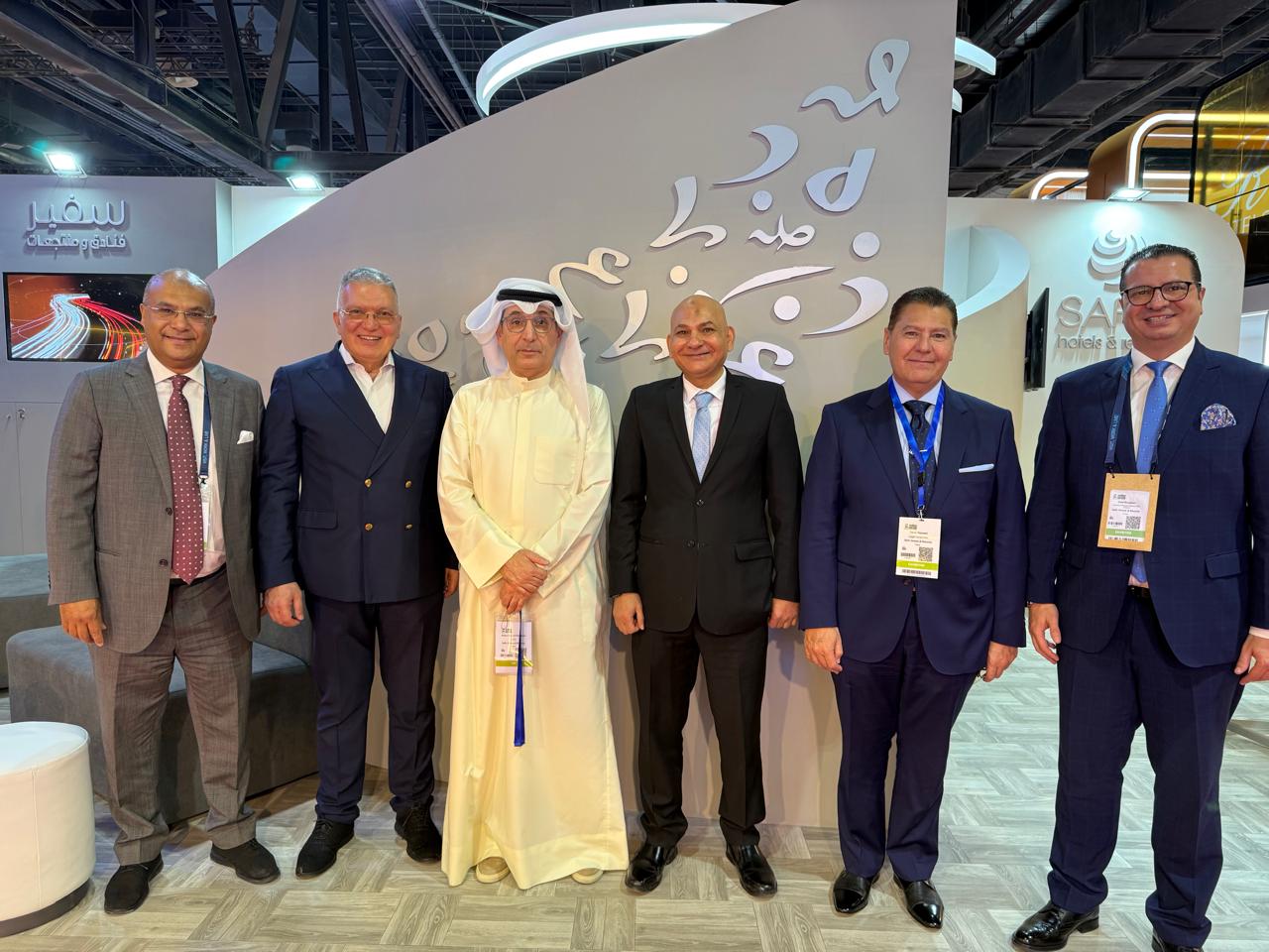 سفير للفنادق والمنتجعات تستعرض رؤيتها المستقبلية ونموها الطموح في معرض سوق السفر العربي 2025دبي