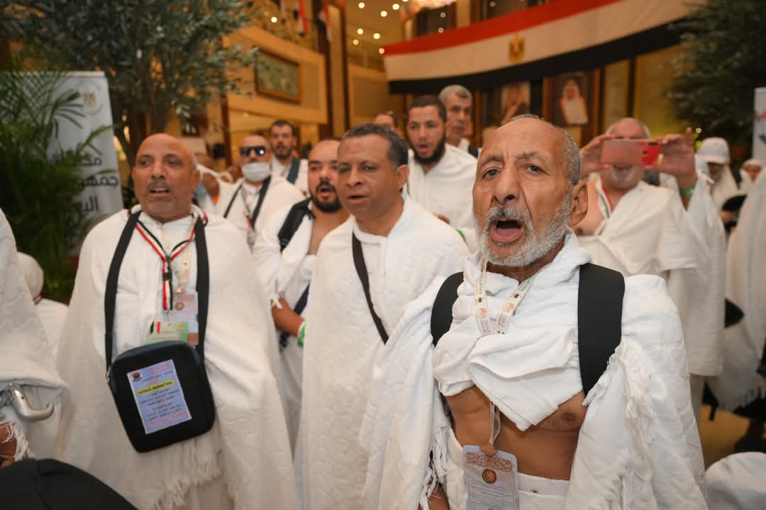 بدء  تصعيد حجاج الجمعيات الأهلية إلى مشعر عرفات