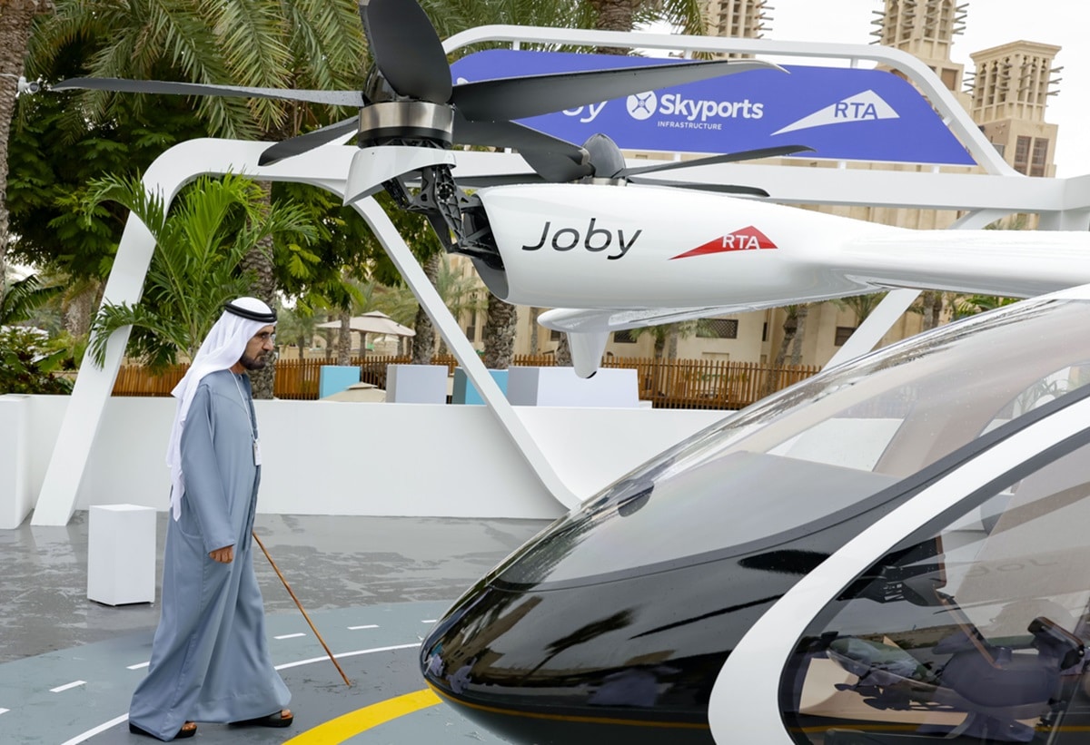 دبي تطلق أول رحلة تجريبية للتاكسي الجوي الكهربائي “جوبي”