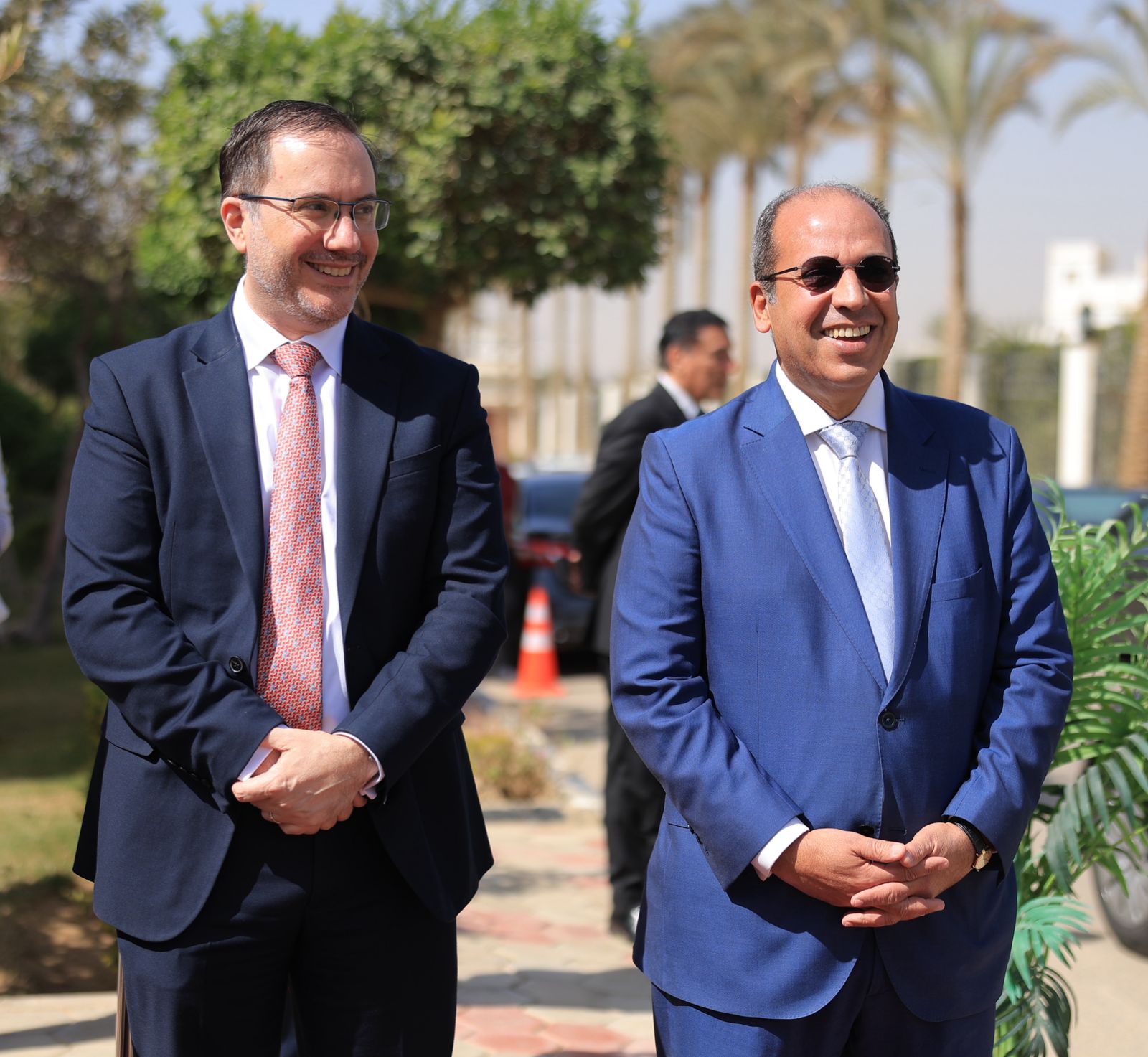 السفير البريطاني  يزور الجامعة البريطانية ويشيد بالمستوى الأكاديمي والإنشائي المتميز بها   